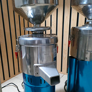 تولید کره بادام زمینی نرم